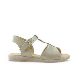 Sandalias para niños pequeños 40c charol beige