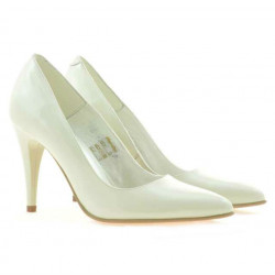 Zapatos elegantes de mujer 1246 charol beige01