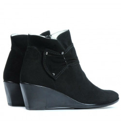 Botines de mujer 242 negro terciopelo