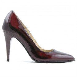 Zapatos elegantes de mujer 1246 charol burdeos 01
