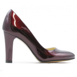 Zapatos elegantes de mujer 1243 charol burdeos01
