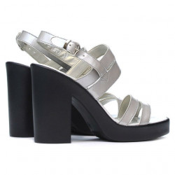 Sandalias mujer 5027 charol plateado