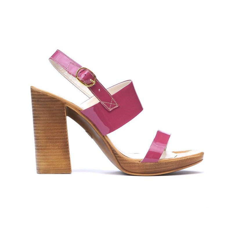 Sandalias de mujer 5028 charol fucsia