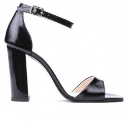 Sandalias de dama 1259 charol negro satinado