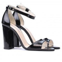 Sandalias de dama 1259 charol negro satinado