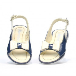 Sandalias niños pequeños 58c charol índigo+beige