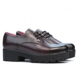 Zapatos casuales mujer 660 en burdeos