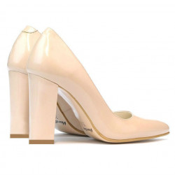 Zapatos elegantes de mujer 1261 charol marfil