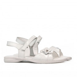 Sandalias niños 524 charol blanco