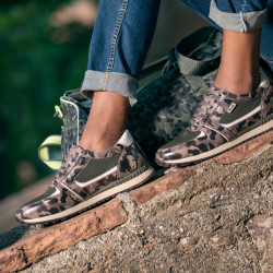 Zapatillas deportivas para hombre 833 café camuflaje