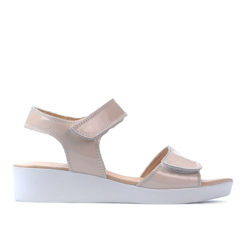 Sandalias para niños 532 charol nude