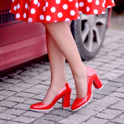 Zapatos elegantes/casuales mujer 1254 charol rojo lifestyle