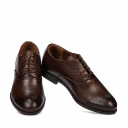 Zapatos elegantes adolescentes 380 a café