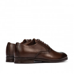 Zapatos elegantes adolescentes 380 a café