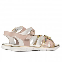 Sandalias para niños 539 charol nude combinado