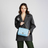 Bolso de mujer de hombro 005g azul claro lifestyle
