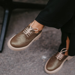 Zapatos casuales de mujer 6067 marrón lifestyle
