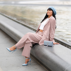 Zapatos elegantes mujer 1296 azul cielo lifestyle
