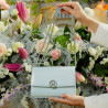 Bolso de hombro para mujer 013g 01 baby blue lifestyle