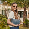 Bolso de mujer de hombro 024g 01 biz azul lifestyle