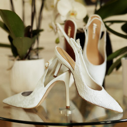 Sandalias de mujer 1352 satén blanco lifestyle