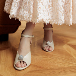 Sandalias mujer 1329 blanco perlado lifestyle