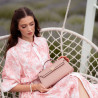 Bolso de dama de hombro 041g rosa polvo saffiano lifestyle
