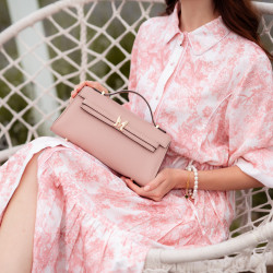 Bolso de dama de hombro 041g rosa polvo saffiano lifestyle