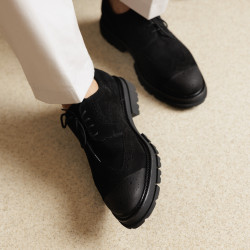 Zapatos casuales para hombre 989 en negro de terciopelo lifestyle