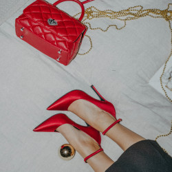 Zapatos elegantes de mujer 1311 satén rojo lifestyle
