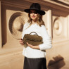 Bolso de mujer de hombro 041g gamuza oliva lifestyle