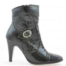 Botas de mujer 1102 crepé charol negro