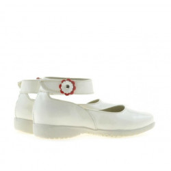 Zapatos para niños pequeños 17c charol beige