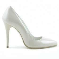 Zapatos elegantes de mujer 1241 charol marfil