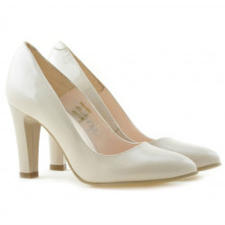 Zapatos elegantes de mujer 1243 charol marfil